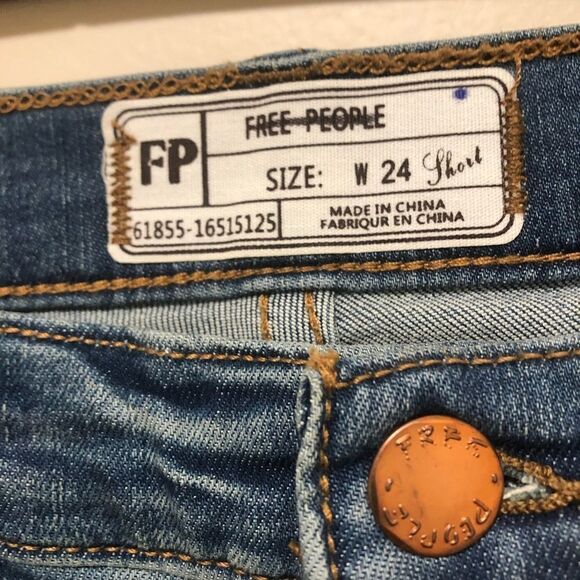 NWOT Free People jeans size 24 short - Picture 8 of 8